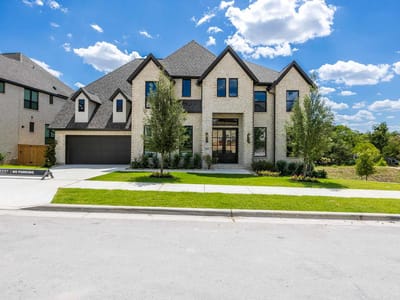 Living area at 1417 Jolie Rose BND - 5 bed 4 bath home