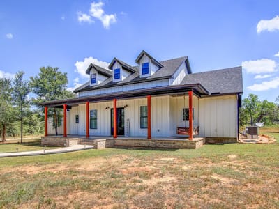 Property photo 2 at 142 Anderson DR - 4 bed 2 bath home