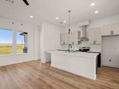 Property photo 4 at 142 Desperado LOOP - 3 bed 2 bath home