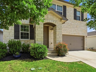 Living area at 142 Dome Peak TER - 4 bed 2 bath home