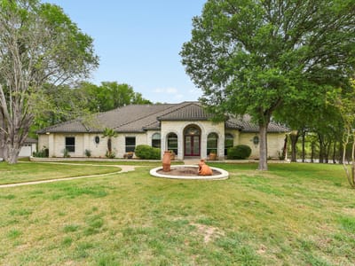 Kitchen at 142 Llano Ct - 3 bed 3 bath home