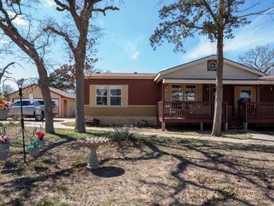 Living area at 142 Triangle Acres - 4 bed 2 bath home