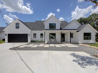 Living area at 14208 Fort Smith Trl - 3 bed 2 bath home