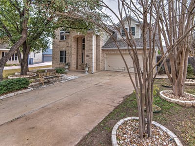 Living area at 1423 Redden CV - 4 bed 2 bath home