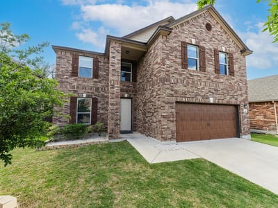 Living area at 1425 Bovina DR - 3 bed 2 bath home