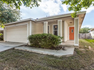 Property photo 2 at 1429 Poppy Seed LN - 4 bed 2 bath home