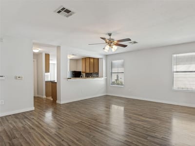 Property photo 5 at 1429 Poppy Seed LN - 4 bed 2 bath home