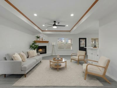 Living area at 143 Boulder Dr - 3 bed 2 bath home