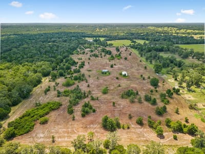 Photo 3 - 1430 Raymond Lehmann LN Photo 3 of 18 at 1430 Raymond Lehmann LN - Ledbetter, Ledbetter, TX