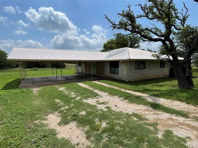 Kitchen at 1435 County Road 108 - 3 bed 2 bath home