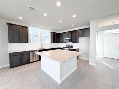 Living area at 1436 Arbor Knot Dr - 3 bed 2 bath home