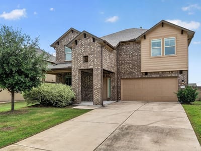 Living area at 1440 Brooks WAY - 3 bed 2 bath home
