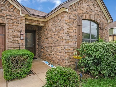 Kitchen at 14401 Naruna WAY - 3 bed 2 bath home
