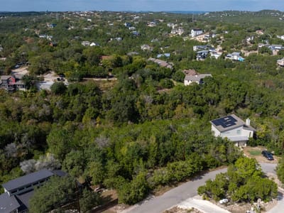 Primary bedroom at 14414 Hunters Pass - Apache Shores Sec 02, Austin, TX