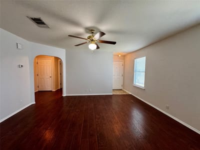Property photo 3 at 14420 Cummins WAY - 3 bed 2 bath home
