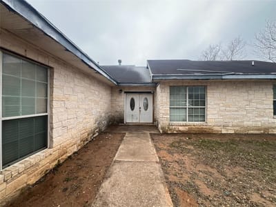 Kitchen at 1448 Private Road 6013 - 4 bed 2 bath home