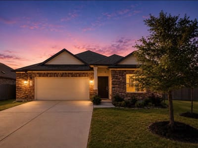 Photo 3 of 33 at 145 Blue Blaze TRL - 4 bed 3 bath home
