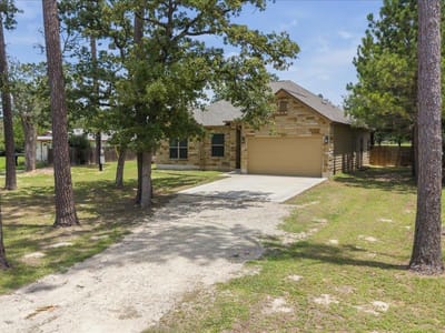 Primary bedroom at 145 Cardinal LOOP - 4 bed 2 bath home
