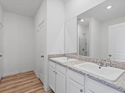 Property photo 5 at 14513 Wahlbergs WAY - 5 bed 3 bath home