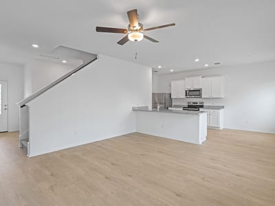 Property photo 4 at 14525 Wahlbergs WAY - 3 bed 2 bath home
