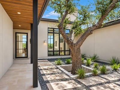 Photo 3 of 39 at 146 Coral Berry - 4 bed 4 bath home