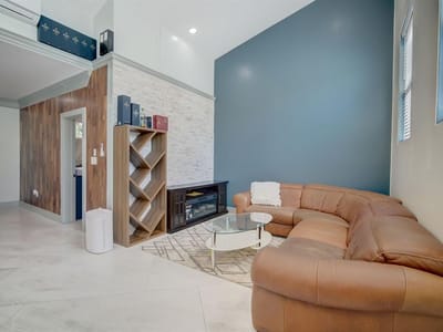 Living area at 146 Shadow Oak Dr - Lake Bastrop Acres, Bastrop, TX