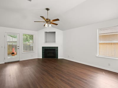 Property photo 5 at 14608 Menifee ST - 4 bed 2 bath home