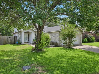 Kitchen at 14611 Highsmith ST - 3 bed 2 bath home