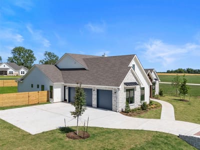 Kitchen at 147 Hydrangea Dr - 3 bed 3 bath home