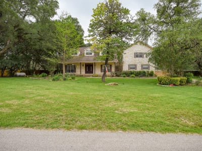 Living area at 147 Spring Mdw - 7 bed 4 bath home