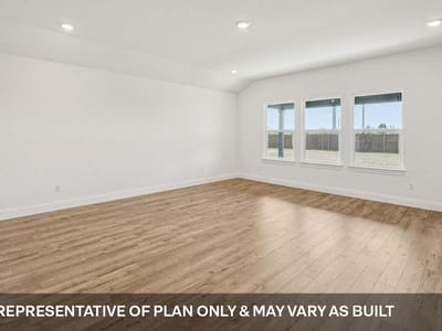 Living area at 147 Union Pacific Dr - 4 bed 3 bath home