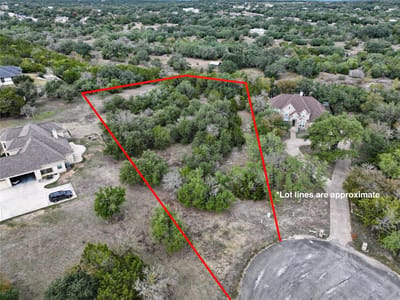 Primary bedroom at 147 Zinnia CT - Sierra West Sec 1A, Driftwood, TX