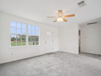 Property photo 3 at 1470 Oak Grove RD - 3 bed 2 bath home