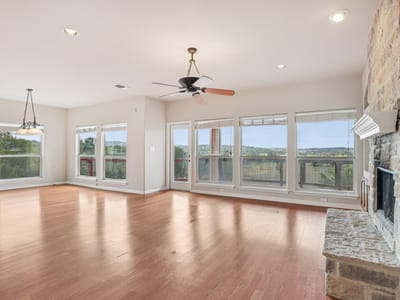 Living area at 1477 Lavaca - 3 bed 2 bath home
