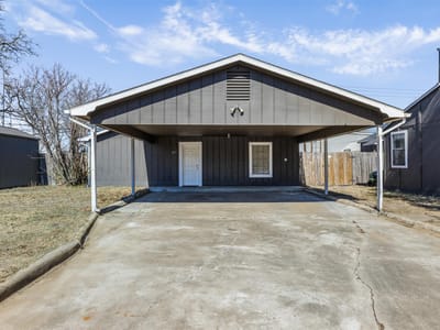 Primary bedroom at 1479 E Hempstead St - Knox, Giddings, TX