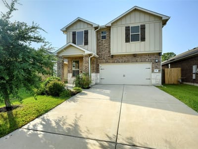 Living area at 148 Mountain Valley ST - 3 bed 2 bath home