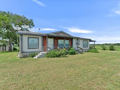 Living area at 14858 Fm 1322 - 3 bed 2 bath home