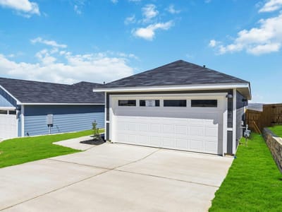 Living area at 149 Schuenemann Way - 4 bed 2 bath home