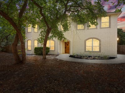 Kitchen at 149 Spanish Oak TRL - 4 bed 2 bath home