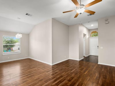 Living area at 14901 Nuttall Dr - 3 bed 2 bath home