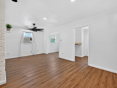 Bathroom at 14908 Running Deer TRL - 2 bed 1 bath home