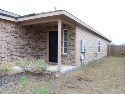 Primary bedroom at 1493 Breanna LN - 3 bed 2 bath home