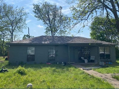 Primary bedroom at 15 S 19th St - 4 bed 2 bath home
