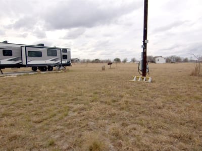 Living area at 150 Callaway Ct - Bridgestone Ranches, Lockhart, TX
