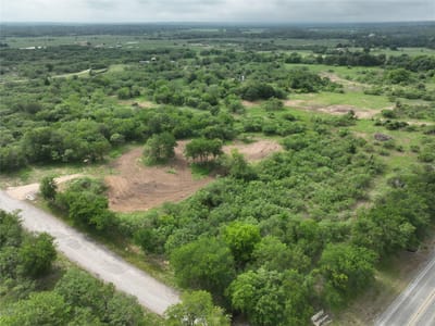 Property photo 2 at 150 Pumper RD - None, Luling, TX