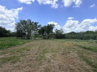 Property photo 5 at 150 Pumper RD - None, Luling, TX