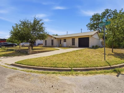 Property photo 4 at 1500 Brandt DR - 3 bed 2 bath home