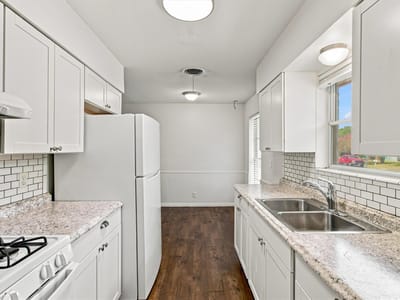 Property photo 5 at 1500 Brandt DR - 3 bed 2 bath home