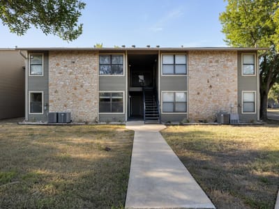 Property photo 2 at 1500 Northwest BLVD Unit #411 - 2 bed 1 bath home