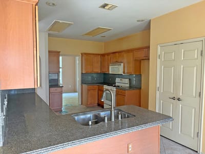 Property photo 3 at 15009 Banbridge Trl - 5 bed 4 bath home